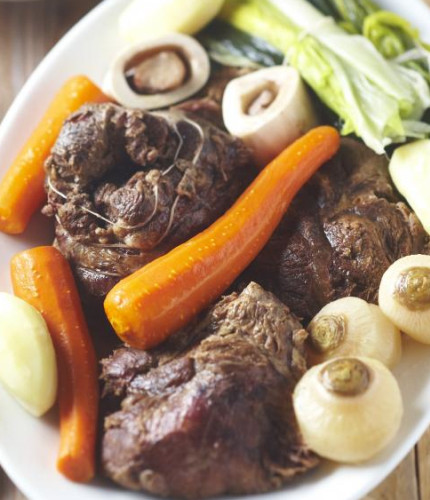 La boucherie Boul à Malicorne sur Sarthe vous propose tous les ingrédients pour un bon pot-au-feu